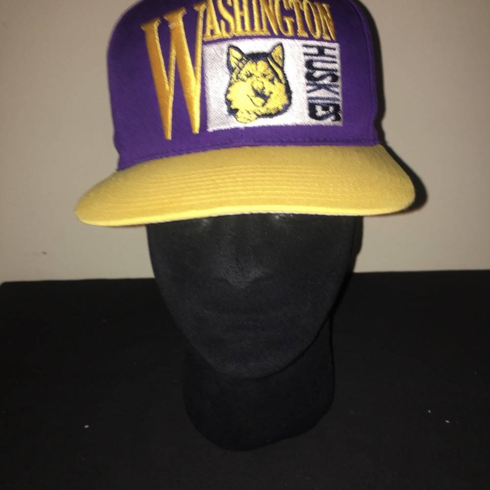 Vintage Washington Huskies Snapback